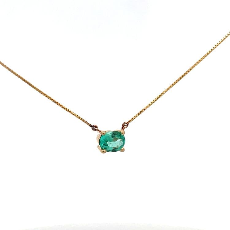 Collar dije 4 uñas esmeralda