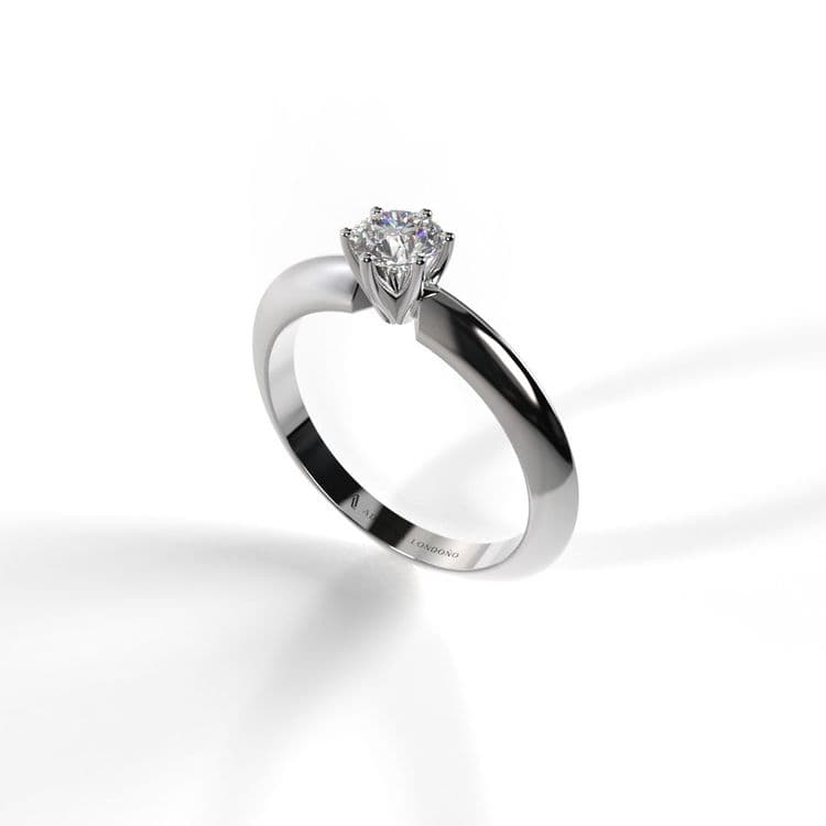 Anillo budapest almendrado solitario circon 4,5mm