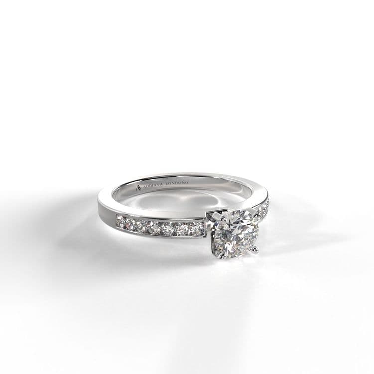 Anillo estambul 0,30 cts a la banda