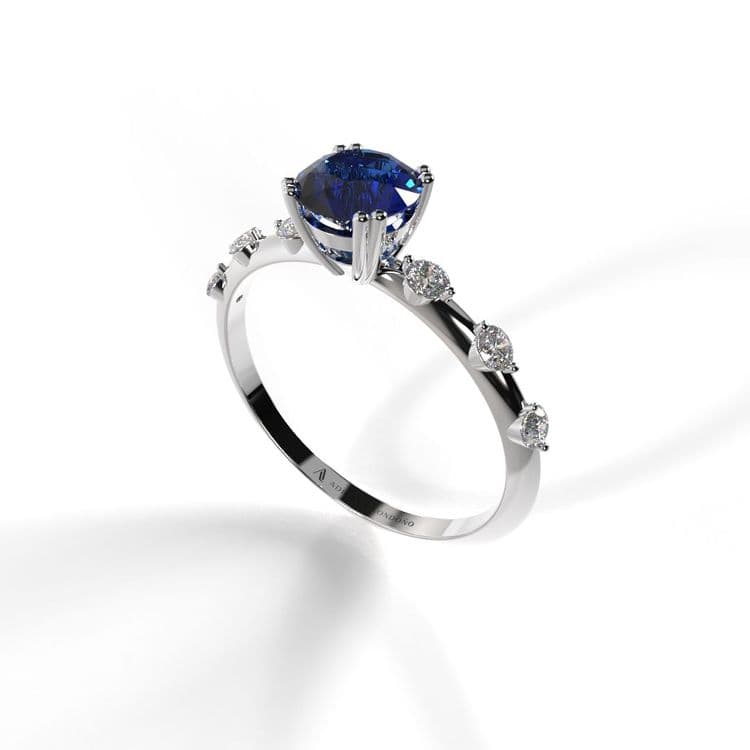 Anillo denver 0,50 cts en uñas