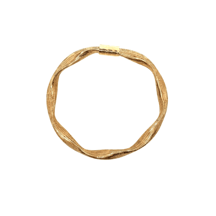 Pulsera elastica girada